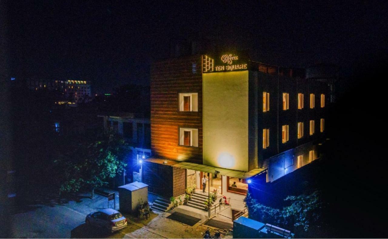 Hotel Ten Square, India Agra  Bagian luar foto