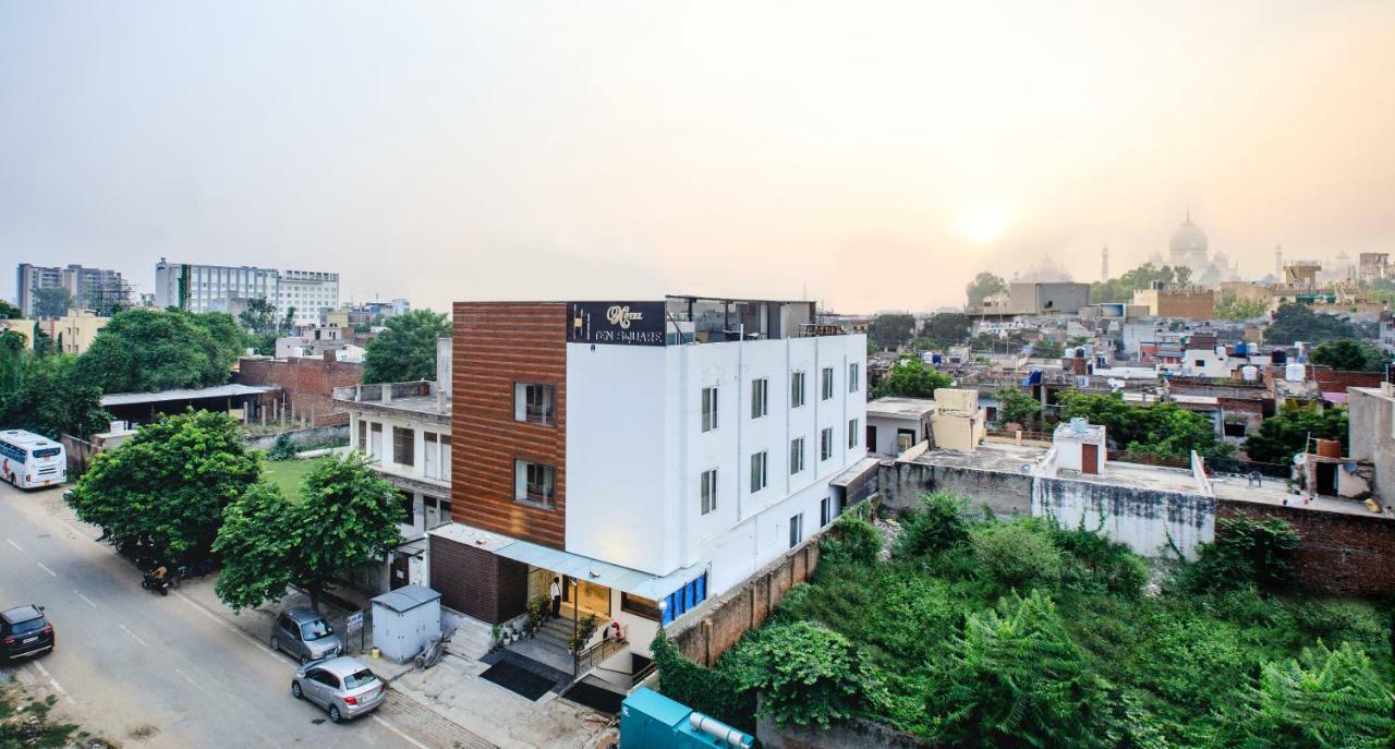 Hotel Ten Square, India Agra  Bagian luar foto